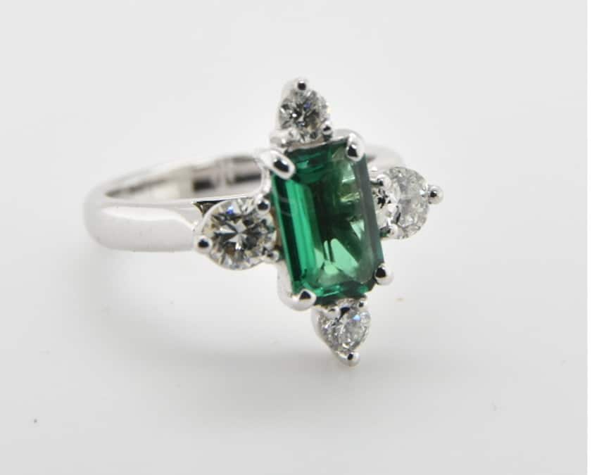 jewellery remodelling ring emerald diamond