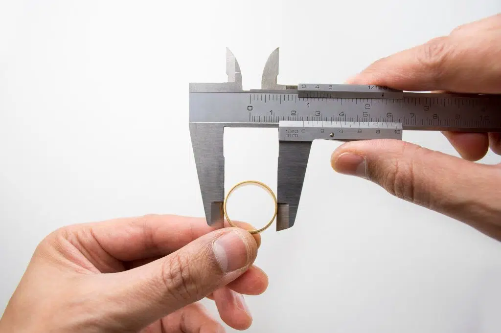 Ring Size Guide - How to Determine Ring Size - How to Measure Ring Size at  Home