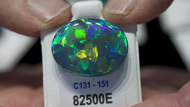 opal carat weight