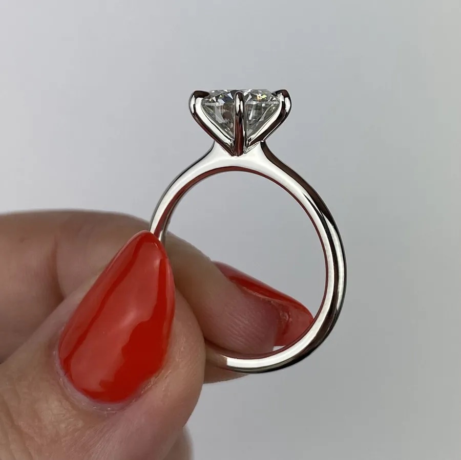 prong setting engagement ring