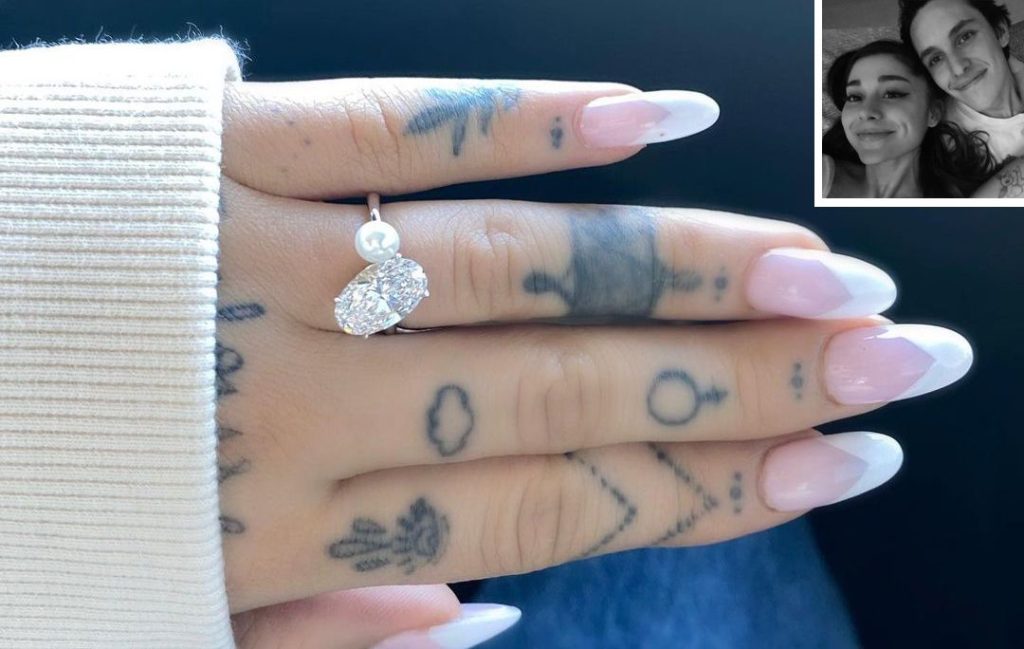 Ariana Grande & Dalton Gomez engagement ring